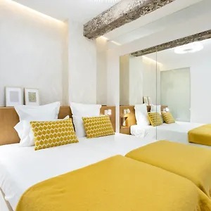 apartamentos-plaza-del-charco-i.tenerifehoteles.net/